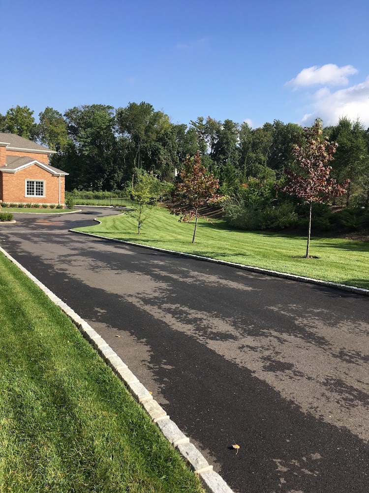 DM Landscaping Design Corp
